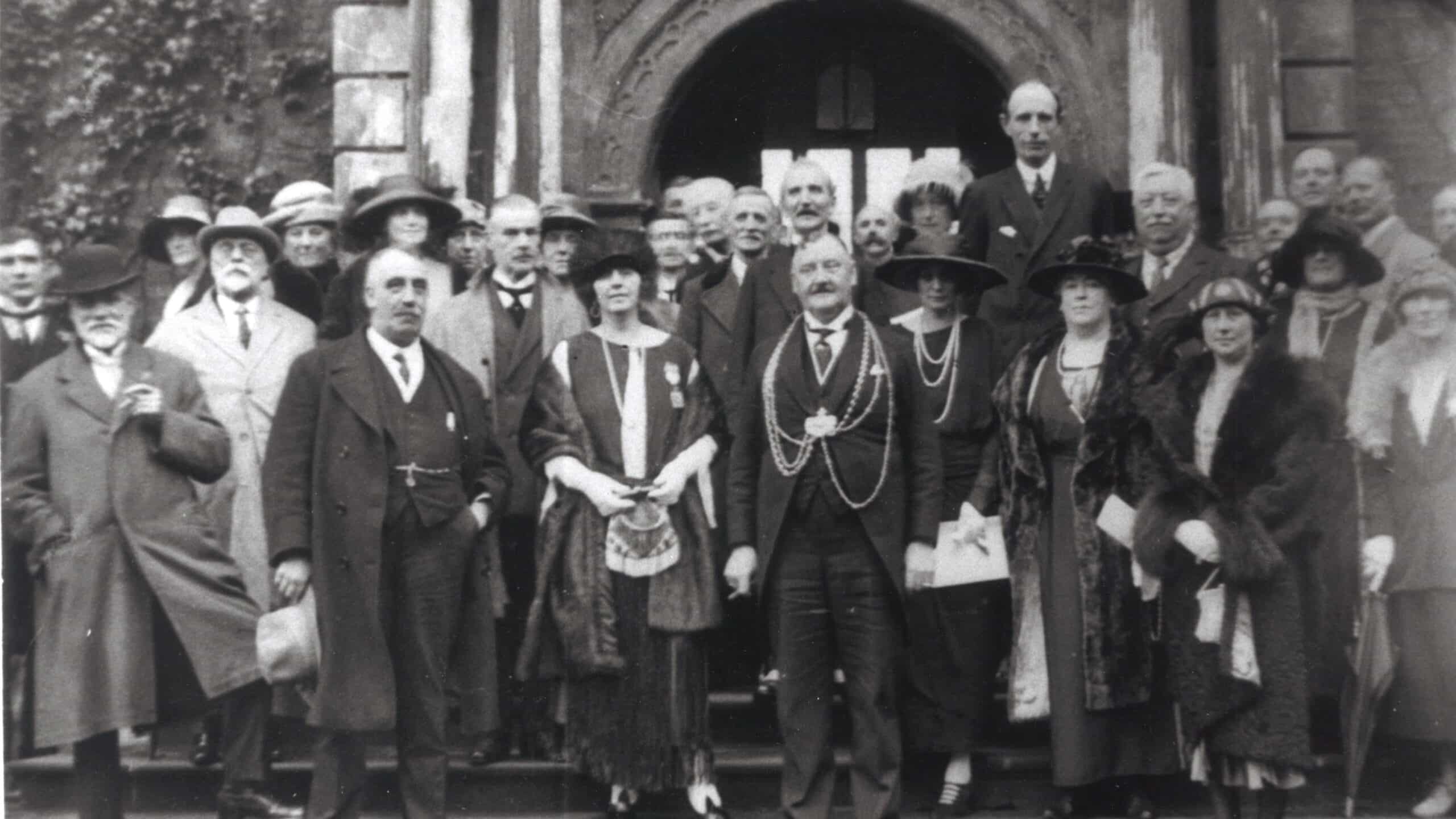 Temple Newsam 1922 the House, the City and the Church St Mary's